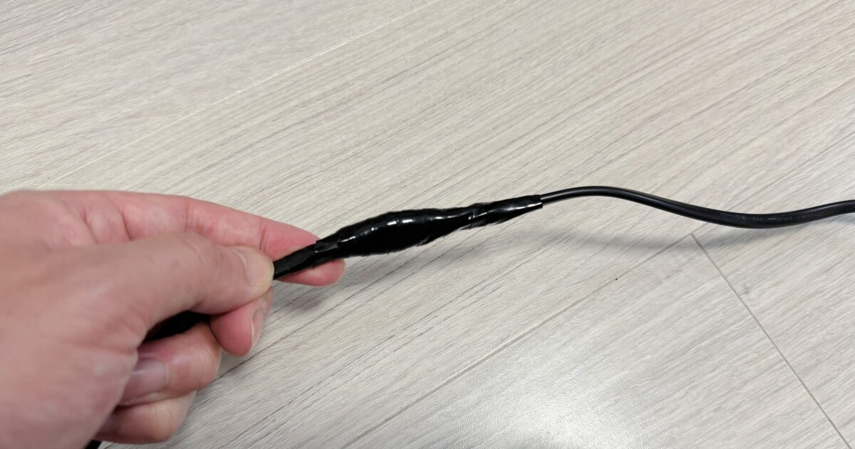 ビニールテープを巻く