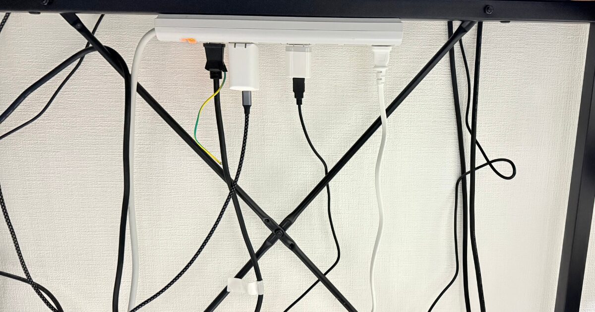 我が家のPC回りの配線